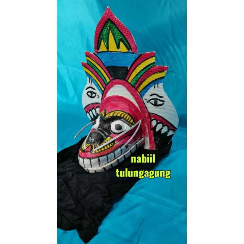 barongan spon anak cambuk