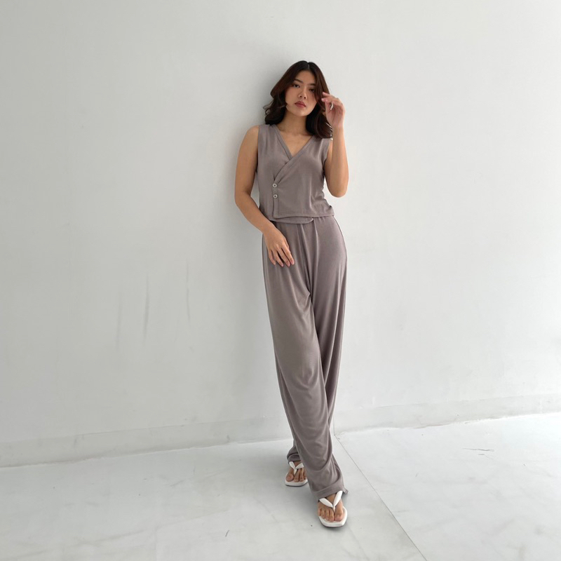 MILAN SET | Setelan Wanita Ribbed Knit Vest Set Celana Panjang Highwaist Highwaisted Pants Rompi Wanita Set