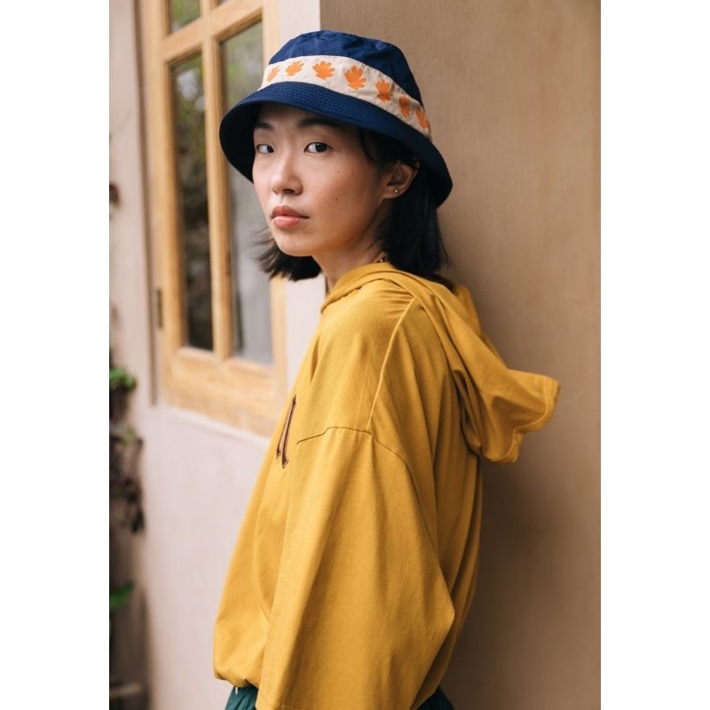 Kaos Moutley Hoodie Oversize 140323