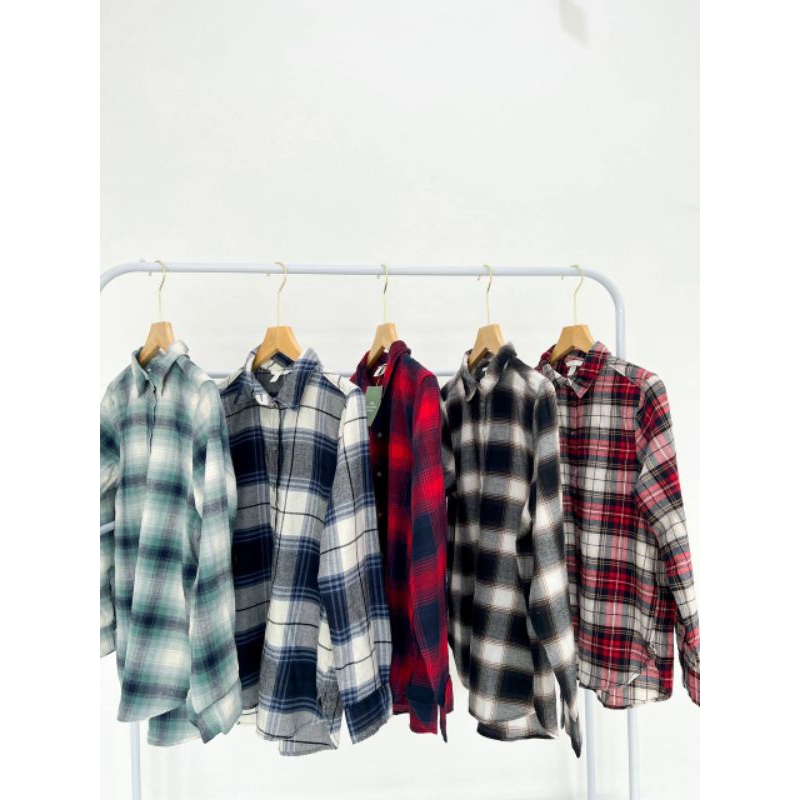 KEMEJA TARTAN HM