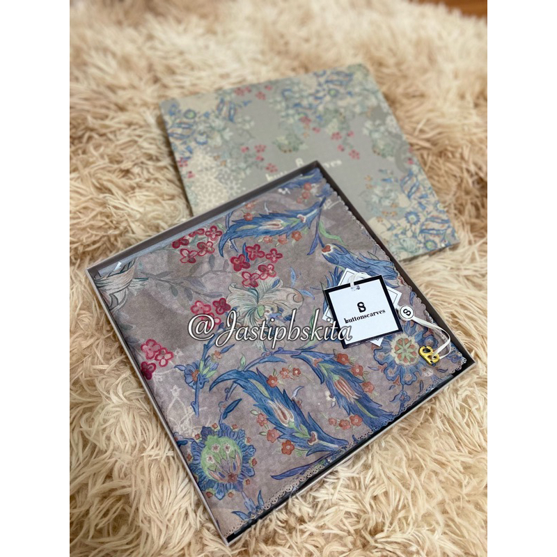 The Topkapi Series Button Scarves