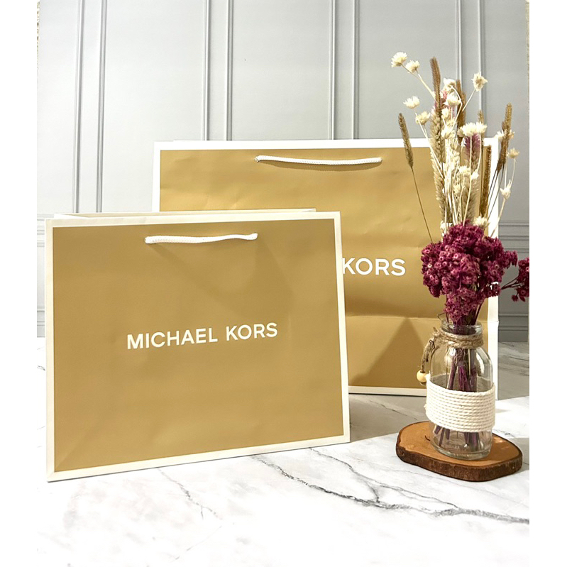 

Paper Bag Michael Kors ( READY STOCK JKT ) Paper Bag Gift Package Sarung Tas Michael kors