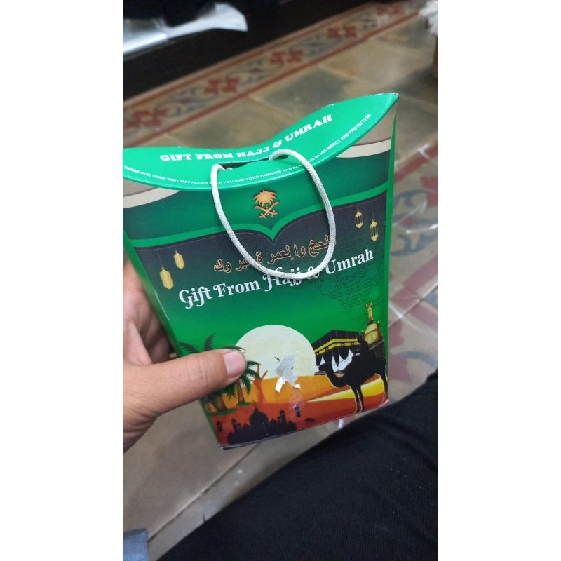 

tas gift umroh,tas oleh-oleh haji dan umroh ,lebih praktis simple dan modern