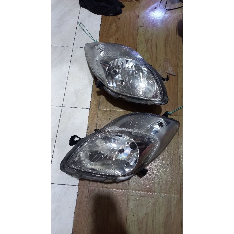 Head lamp headlamp lampu depan yaris 2010 2011 2012 Original