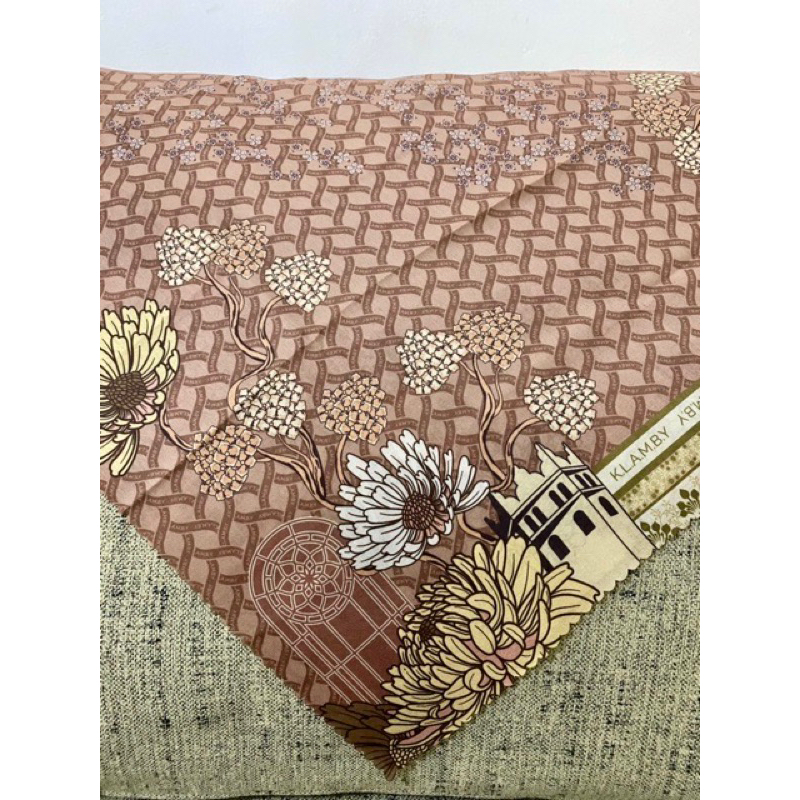 scarf wearing klamby, buton noir, buton scarf, preloved scarf wearing klamby, cendana wk, cendana sc