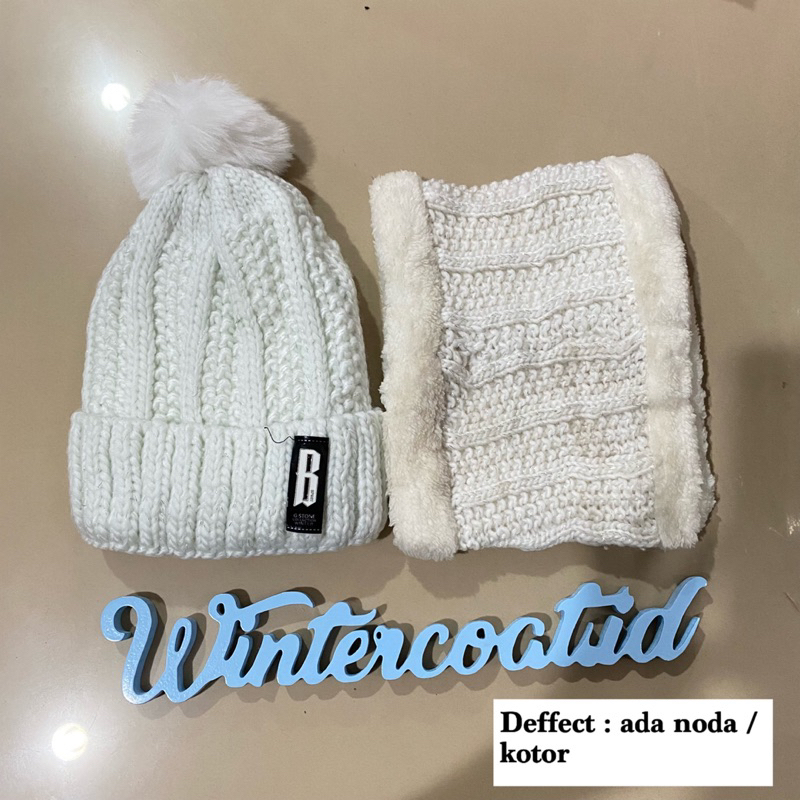 Sale[deffect] Beanie hat dan Neck warmer set wanita