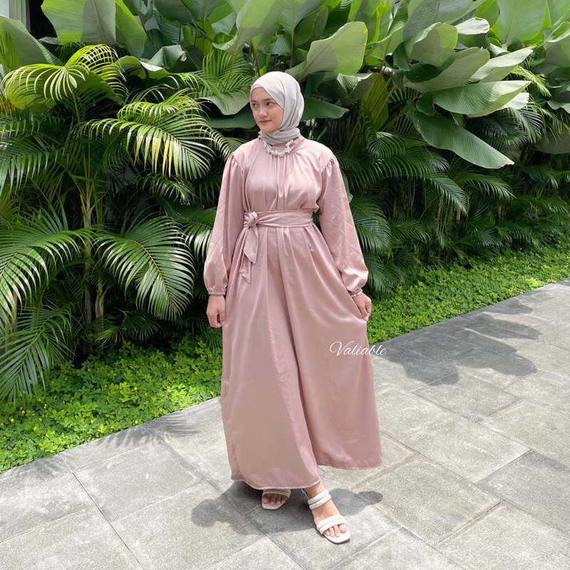 Syifa Satin Maxy Dress