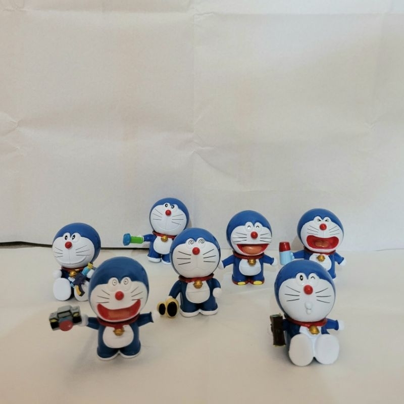 

TOPPER DORAEMON SATU SET ISI 7