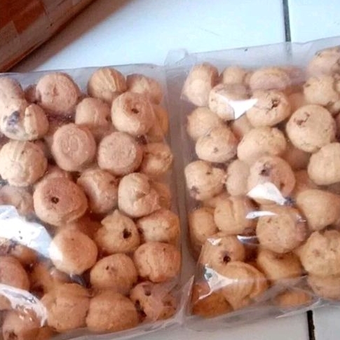 

Kue Sus Kering isi Coklat Soes lumer Snack Cemilan manis 200gram