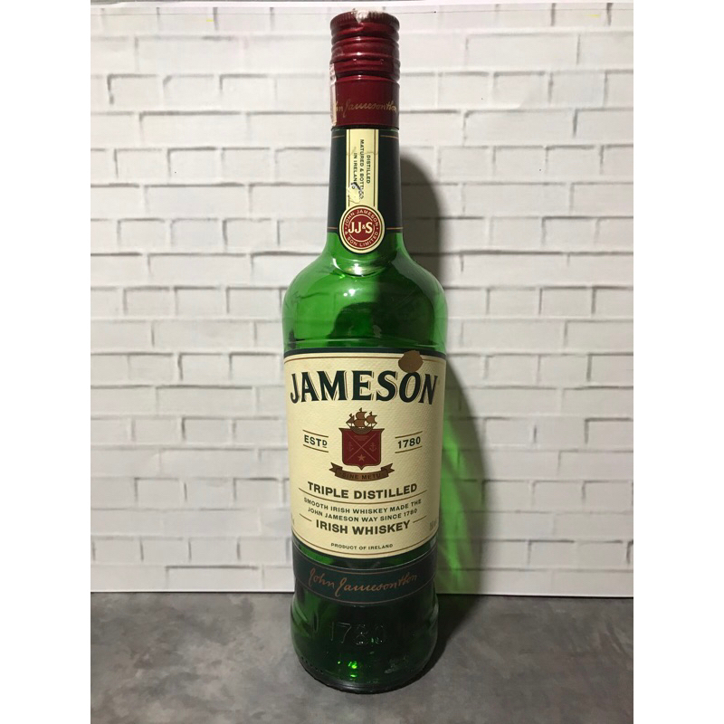 botol bekas jameson / botol bekas miras / botol pajangan antik