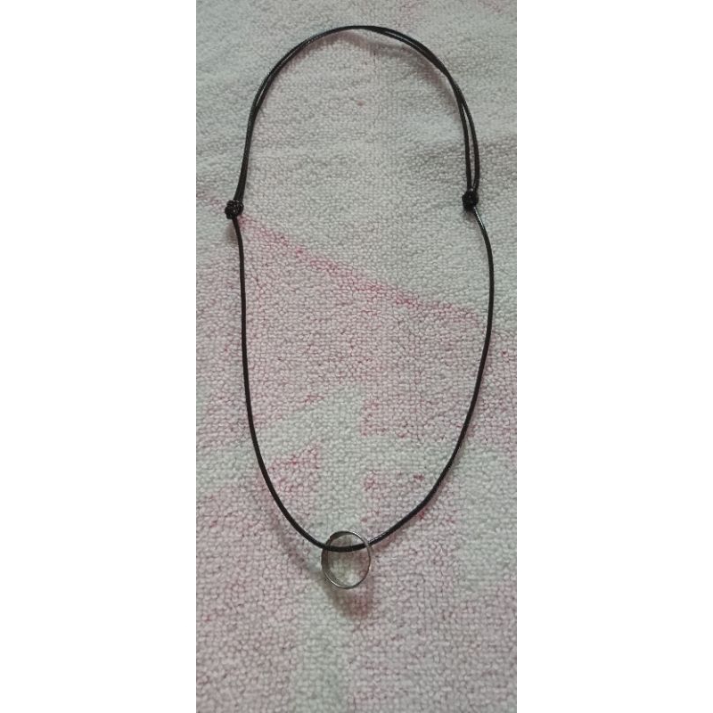 kalung simpul hitam +bandul cincin