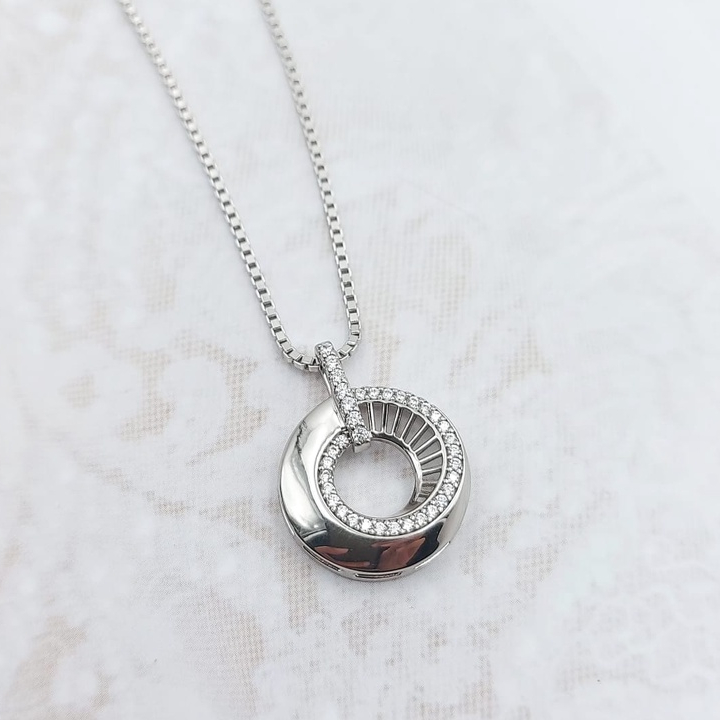 Xuping Liontin Bulat Silver 912