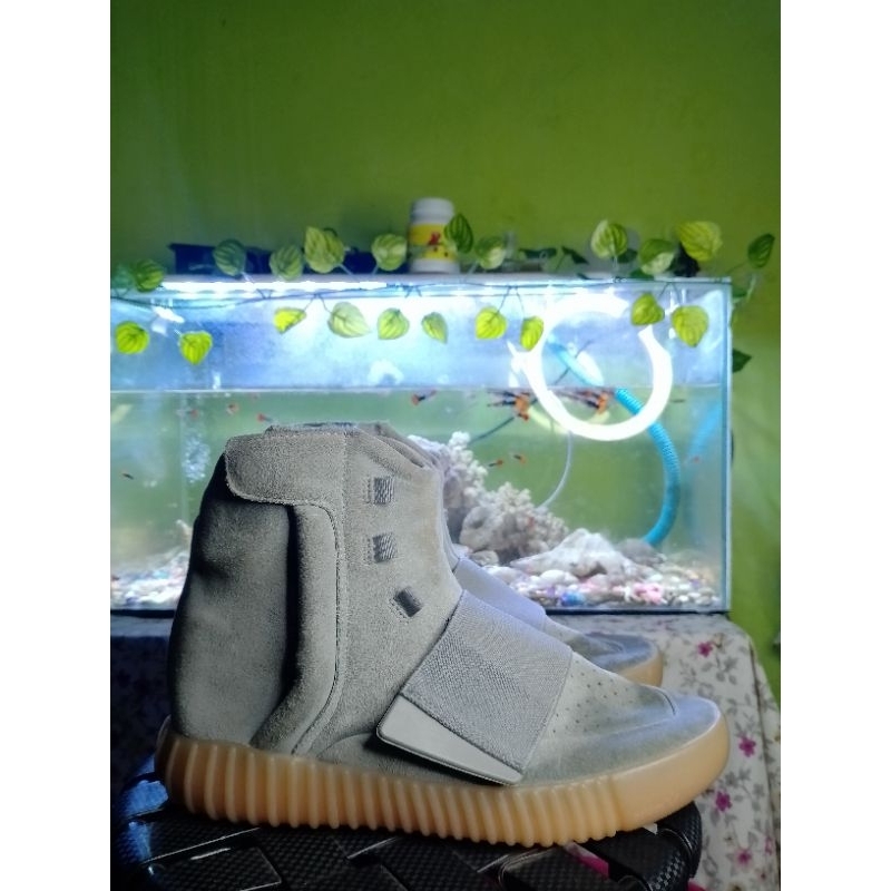 Adidas Yeezy boost 750 high size 41/26
