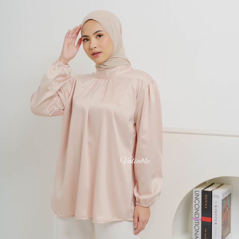 Laesha Satin Blouse Valiable