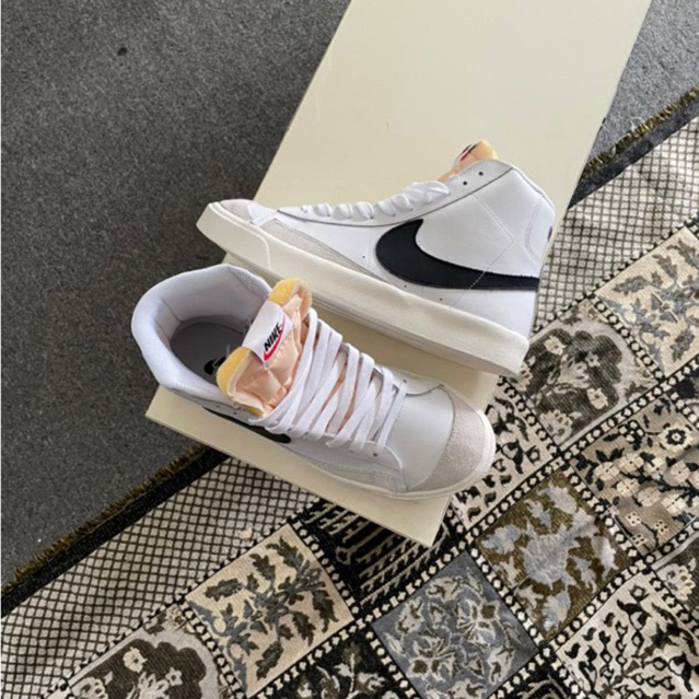Nike Blazer Mid 77