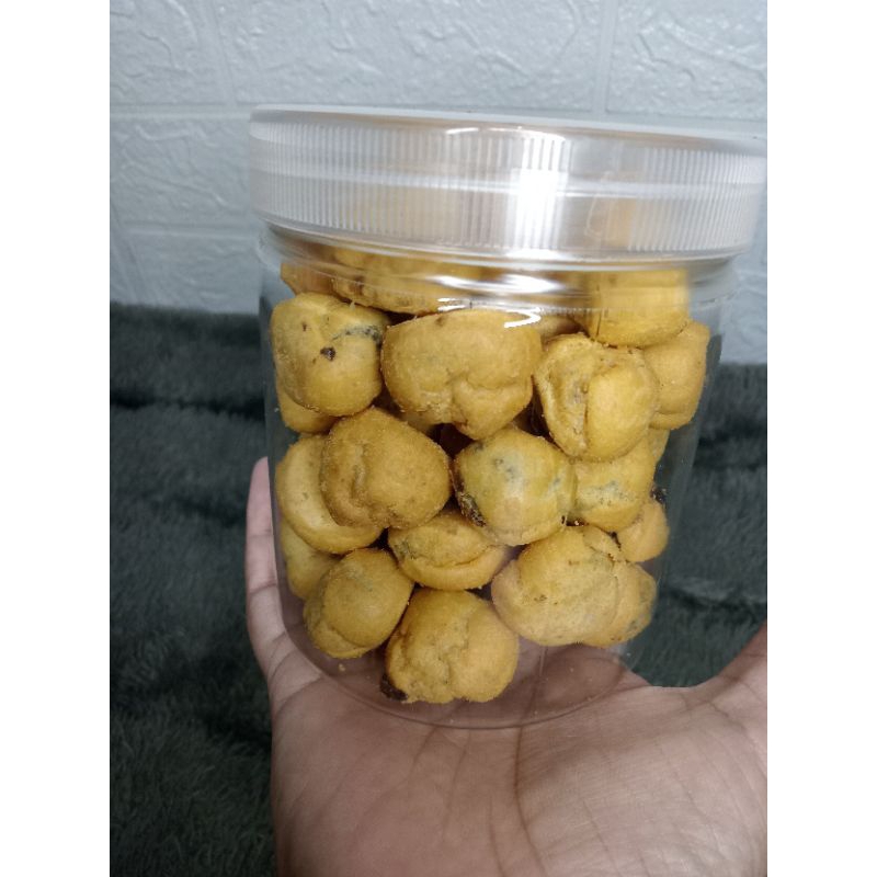 

Shoes Coklat Kemasan Toples 600 ml