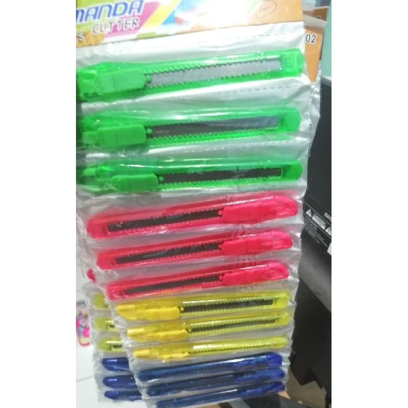 

12pc Cutter renteng kecil / kater Bening kecil premium
