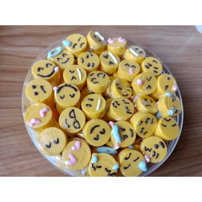 

coklat karakter 250gram/ coklat karakter emoticon
