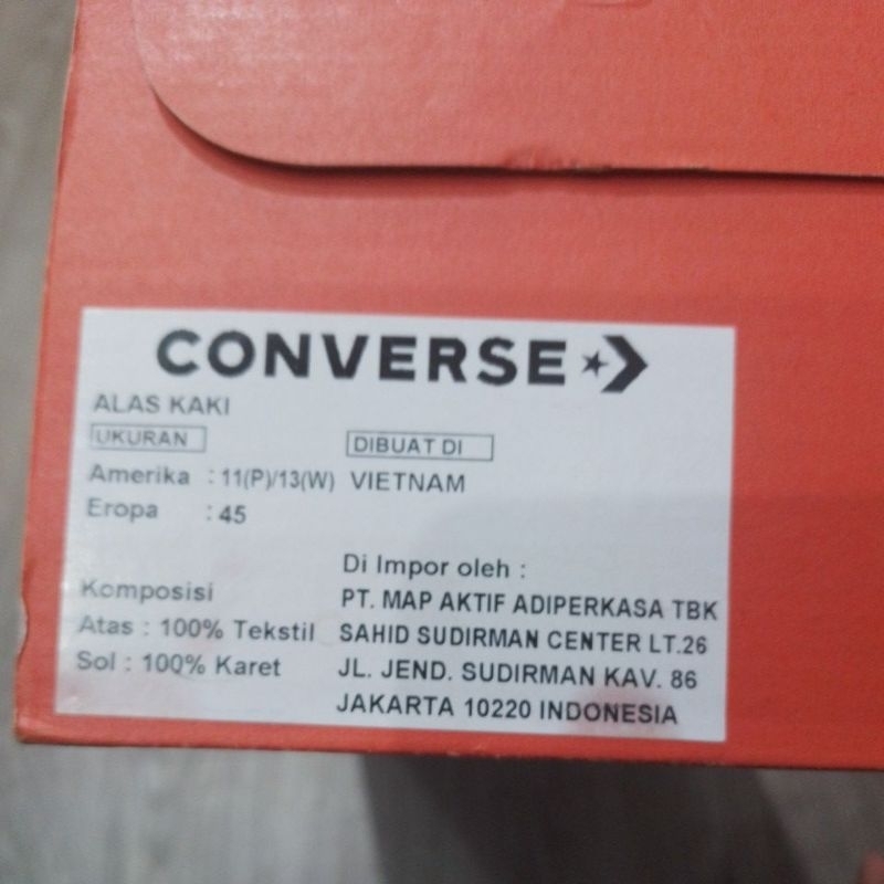 Sepatu Converse CHUCK 70 OX ALL STAR A00755C