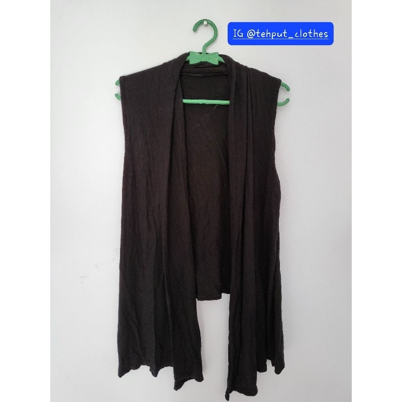 outer hitam (tanpa lengan)