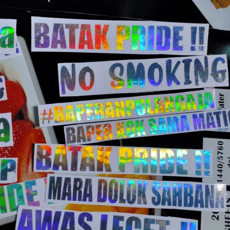 BISA REQUEST! CETAK STIKER CUTTING HOLOGRAM BISA REQUEST NAMA SESUKAMU.