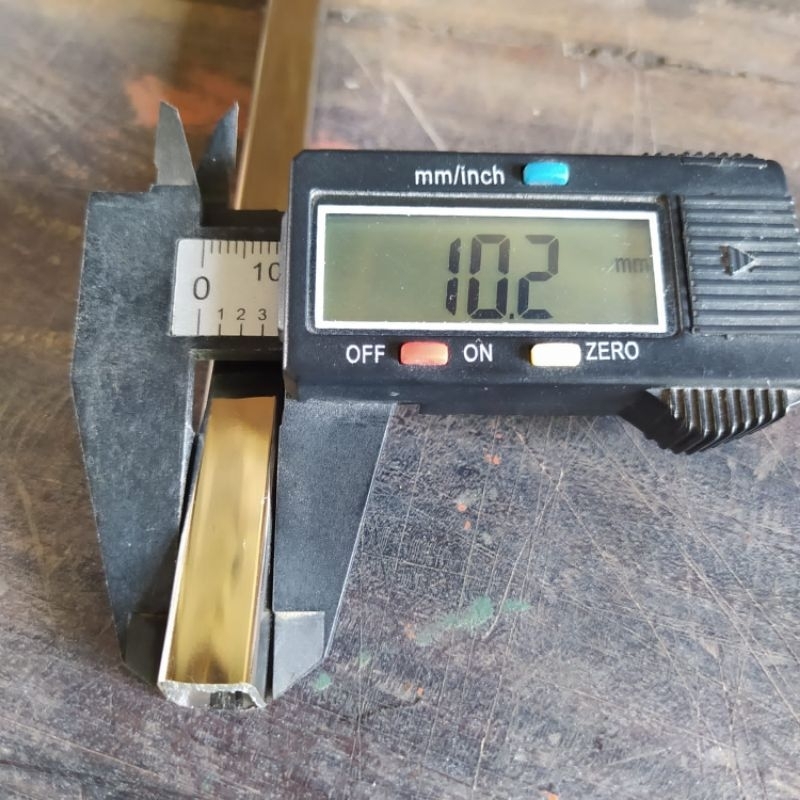 10 mm x 10 mm Pipa Kotak Stainless Hollow Stainless Tebal 0,8 mm Panjang 150 cm