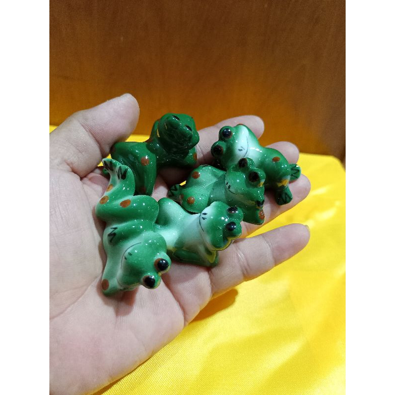 Tatakan / Alas Sumpit Keramik Katak Satu set isi 5 pcs