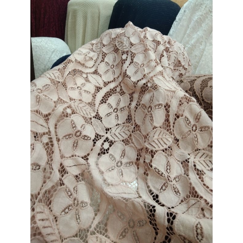 KAIN SEMI PRADA TERBARU