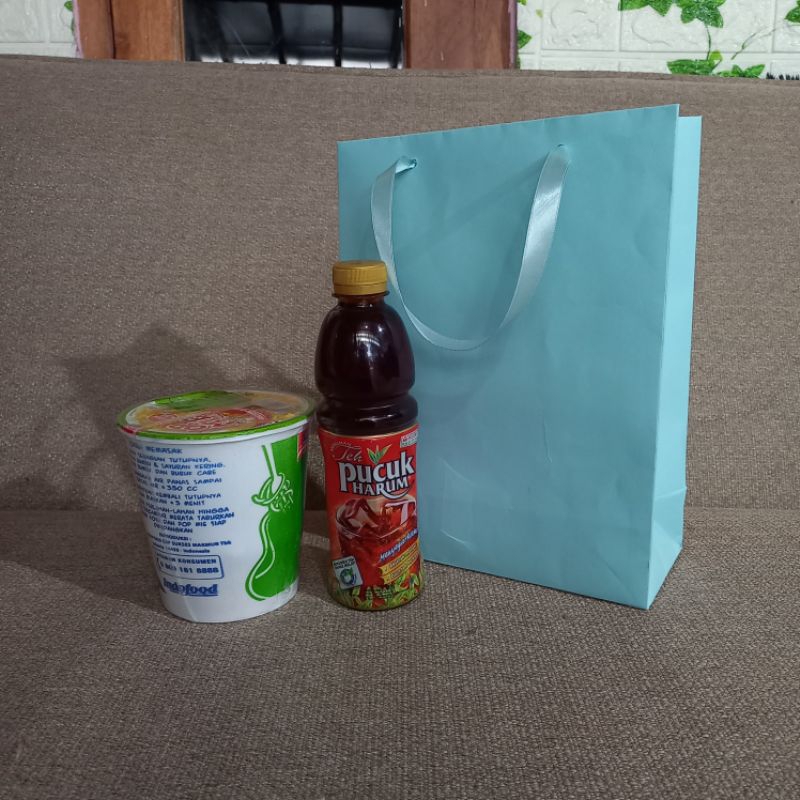 

paperbag warna polos/ Paperbag polos murah grosir/Jual Paperbag murah