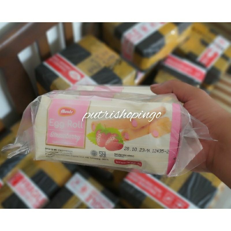 

PROMO MONDE EGG ROLLS STRRAWBERRY berat 385 gram ( isi 10 bungkus)