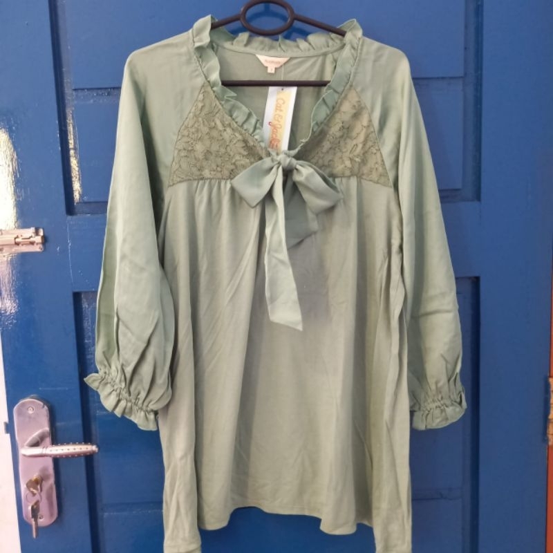Tunik Sage Green Renda