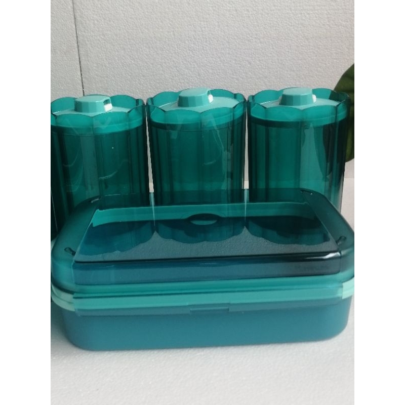 Advanced ezy keeper set tupperware
