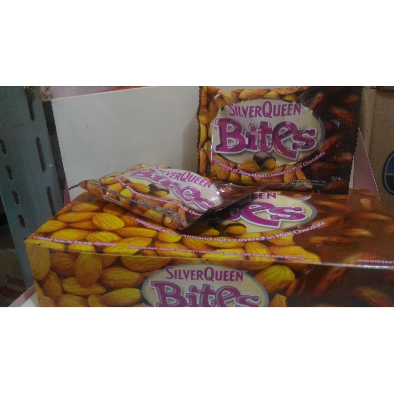 

SEDANG PROMO SilverQueen Bites almond/cashew 30gr in pcs