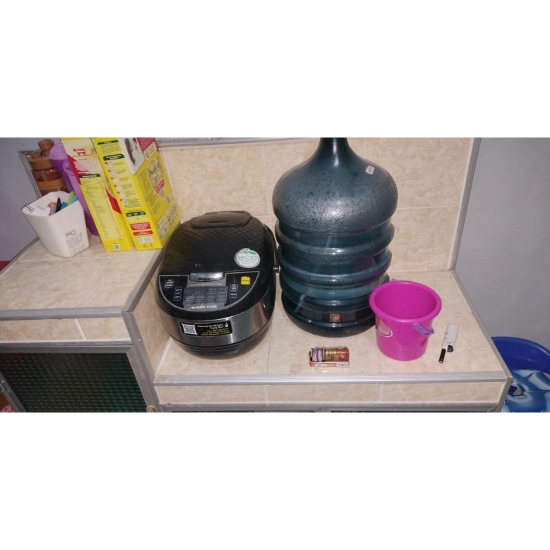 RAK PIRING MAGICOM DAN KOMPOR GAS