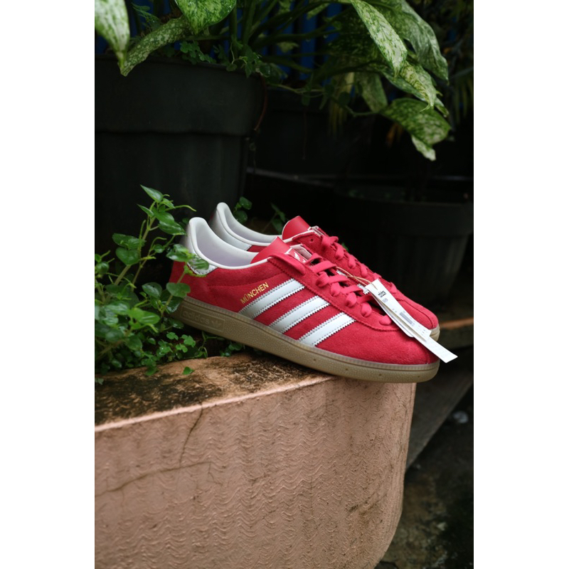 Adidas munchen red new release