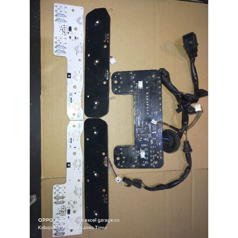 pcb lampu depan cbr 150 r new facelift original honda
