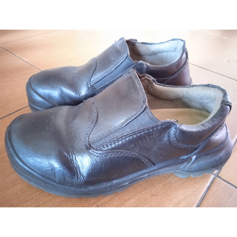 Sepatu Safety Kulit Asli Kings Second Ujung Besi