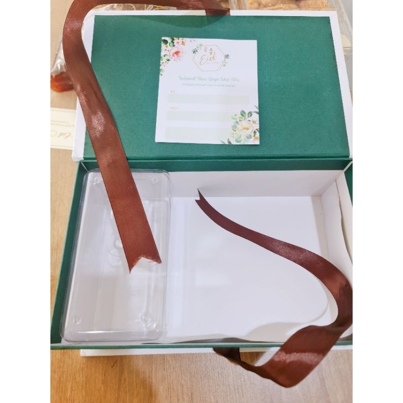 

Hampers Lebaran Hard Box