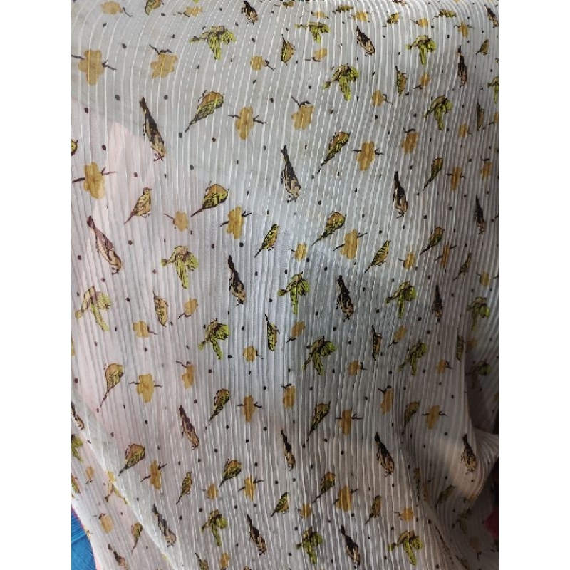 Bahan Kain meteran Plisket motif 107Dk harga tercantum 0,5 meter