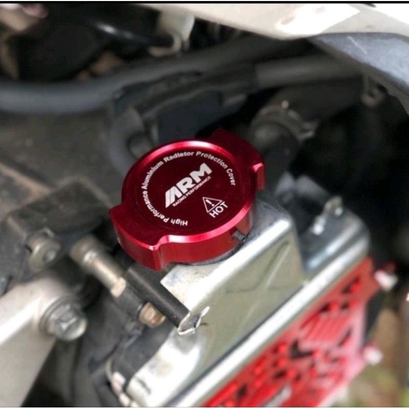 RADIATOR CAP TUTUP RADIATOR ATAS ARM FULL CNC UNIVERSAL AEROX NMAX VARIO 125 VARIO 150 PCX 150 PCX 160 VARIO 160 DLL