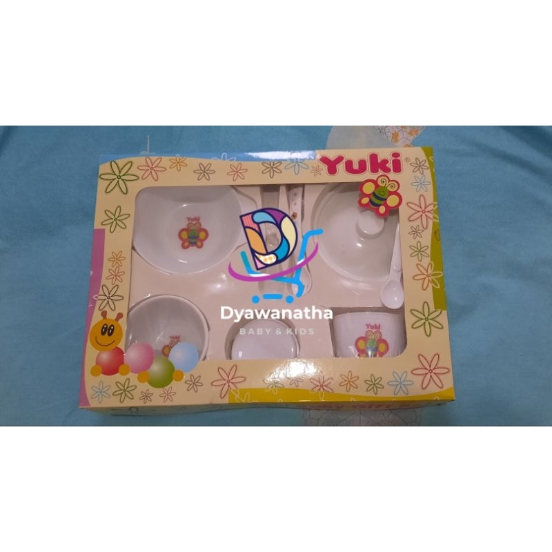 Yuki Baby Feeding Set/Peralatan Makan Bayi Yuki [New]