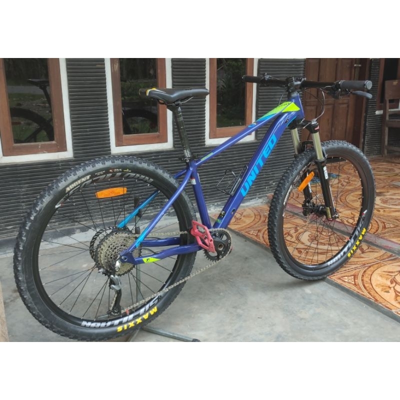 free ongkir cargo united clovis 6 sepeda gunung mtb second siap pakai fork xcr 32 remote rebound ban