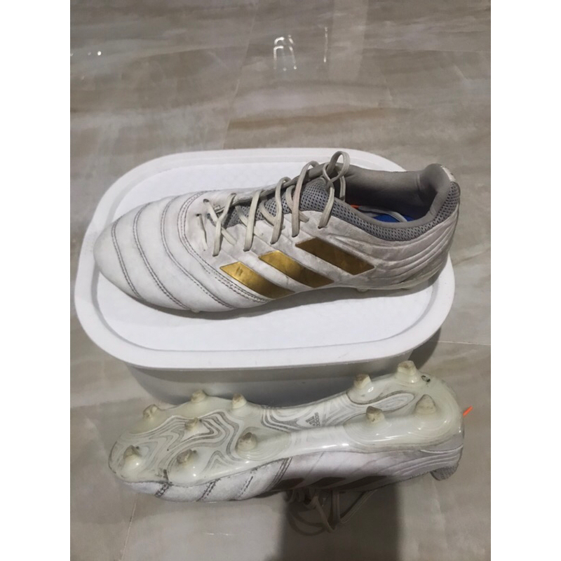 sepatu bola Adidas copa 19.3 FG ori