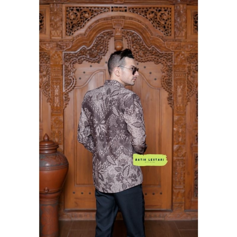 Baju Kemeja Batik Pria Lengan Panjang Premium Slimfit Modern Kawung Kupu Mocca