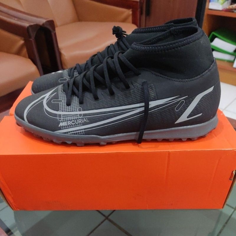 sepatu futsal nike original