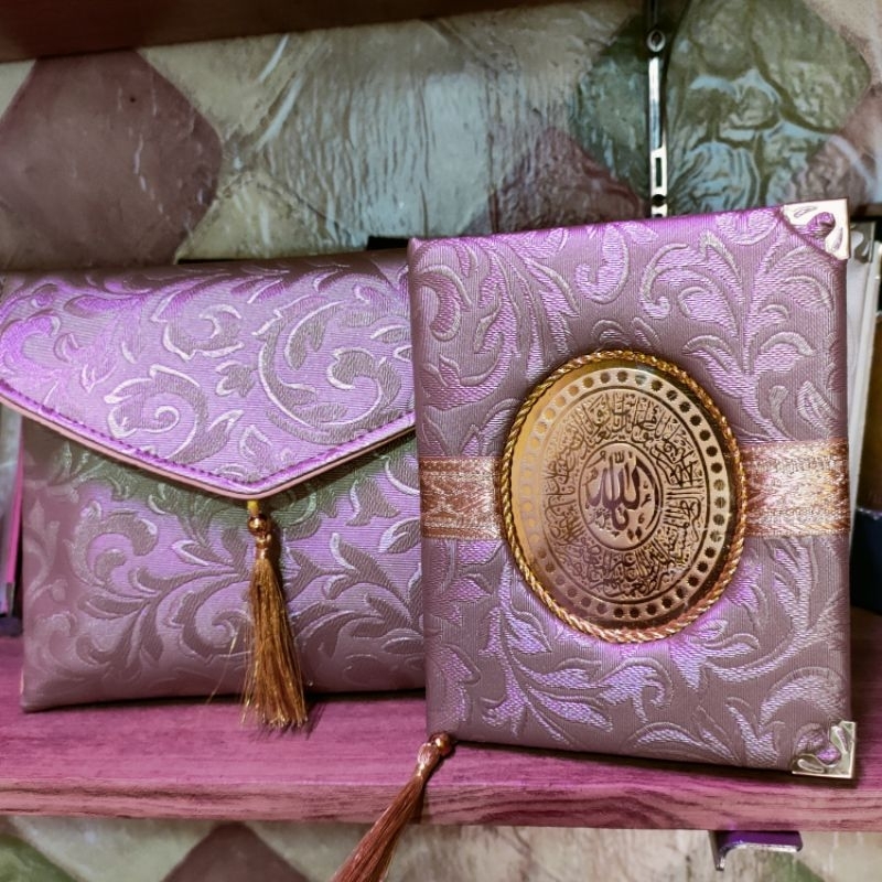 

Buku Yasin, Cetak Yasin Hardcover Kulit Oscar Plus Dompet Minimum (35 Pcs)