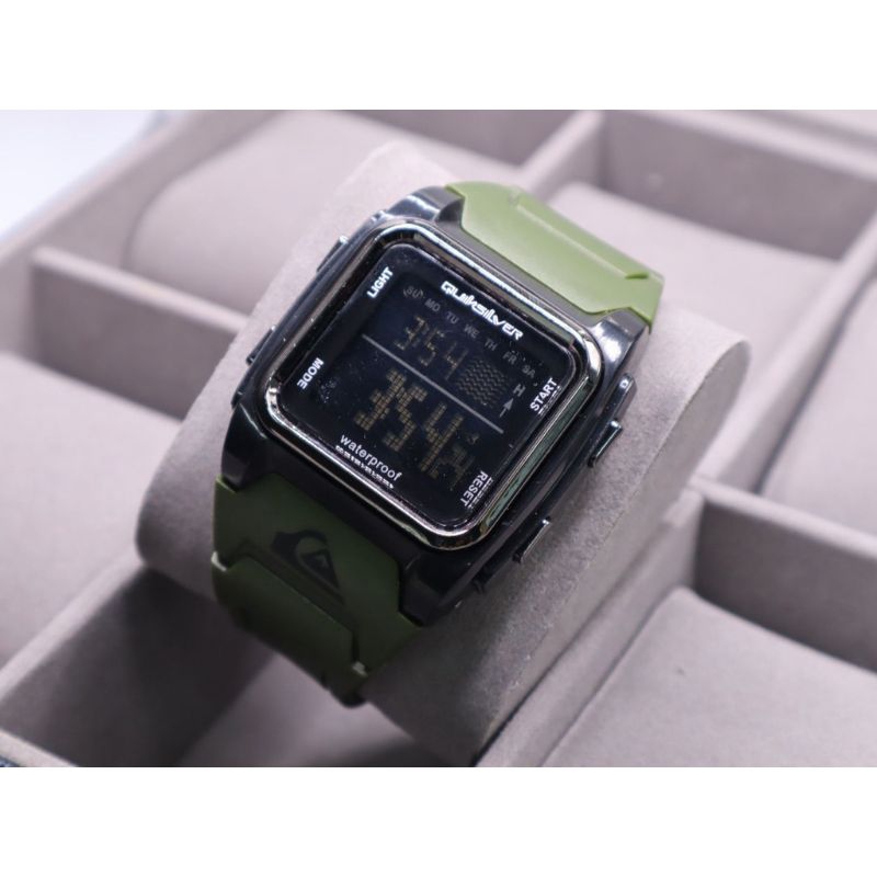 (Cod)Jam Tangan Pria Quiksilver Sergi Murah Digital Strap Rubber/Karet Cuci Tangan (Dikirim Jakarta)