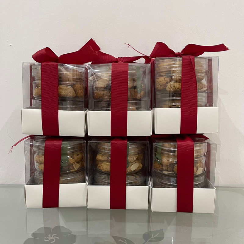 

HAMPERS KUE KERING MIX OATMEAL COOKIES DAN CHOCOCHIP COOKIES/ hampers ulang tahun anak natal lebaran imlek