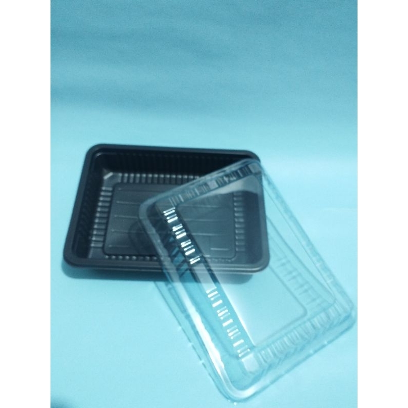 Mika brownies S merk lux dengan tutup @25 pcs