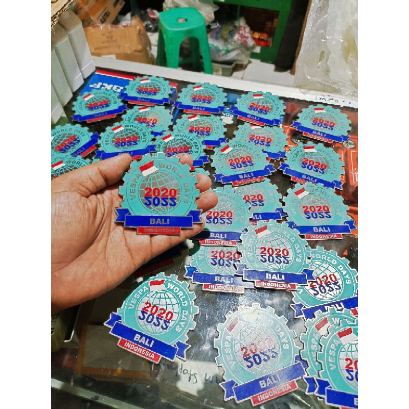 emblem vespa world day bali cocok buat vespa ganteng nya